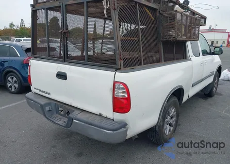 2005 Toyota Tundra Sr5 z USA, uszkodzony, nr VIN 5TBRU34135S454868